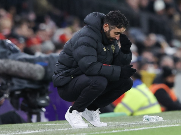 炒股配资平台技巧 7万人狂嘘！7亿曼联耻辱1-1：4轮1胜+赢不了倒数第1 对手已12连败